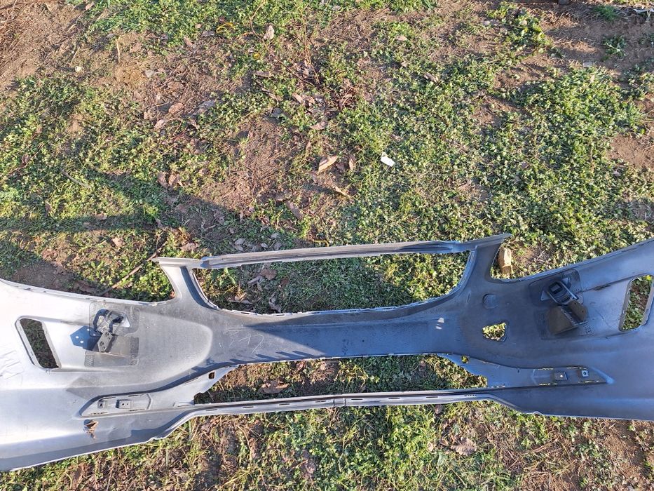 Предна броня за Volvo XC60 2011