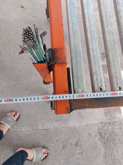 Стол металлический (верстак)