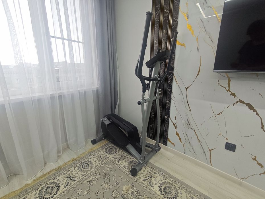 Эллиптический тренажёр