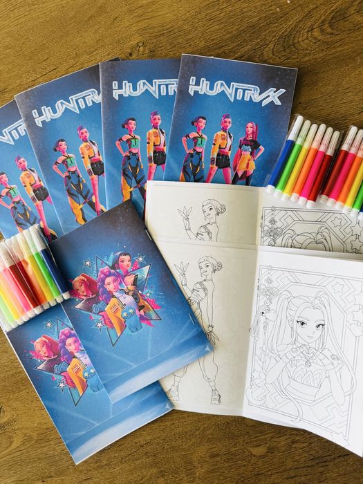 Персонализирани книжки за оцветяване на тема K-pop demon hunters