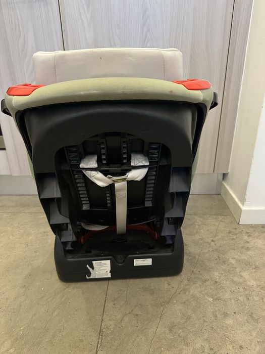 Продам автокресло детское