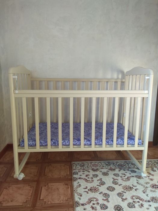 Манеж детский продам