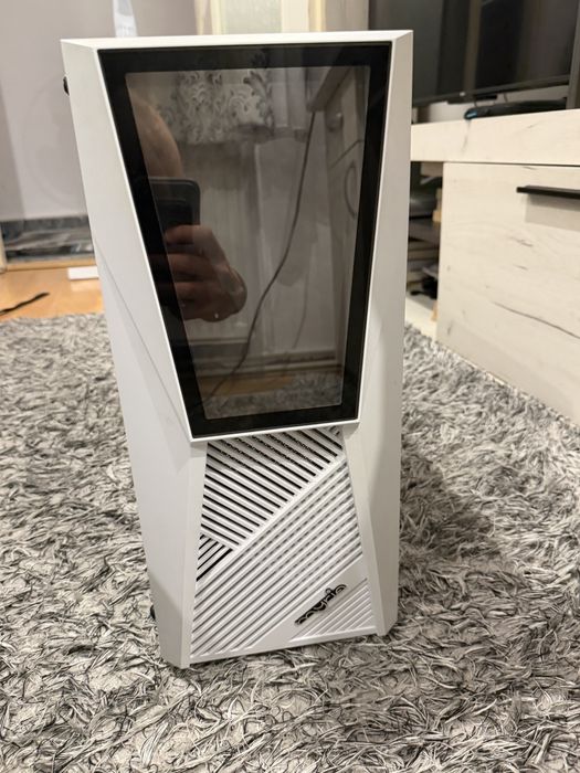 Vand pc myria i5-11400f 16GB RAM,gtx 1650