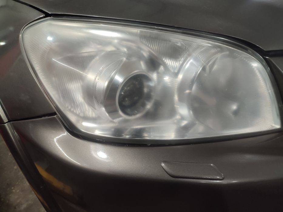 Фара автомобильная Тойота
