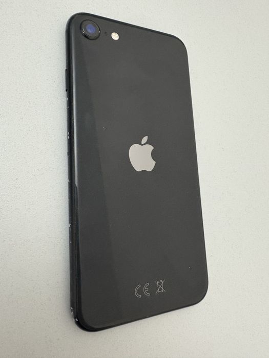 Продам Iphone 7SE