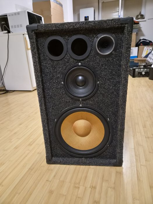Boxe + stație de amplificare  Fisher