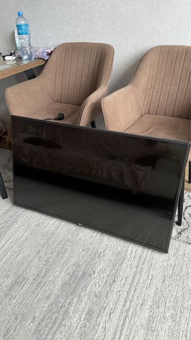 Продам телевизор LG