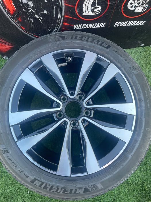 Jante Mercedes R 17 5x112 C class in 2 latimi cu 245 45 17 si 225 50 17 michelin