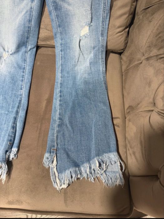 Blugi evazati, Viva Couture, terminatie franjurata