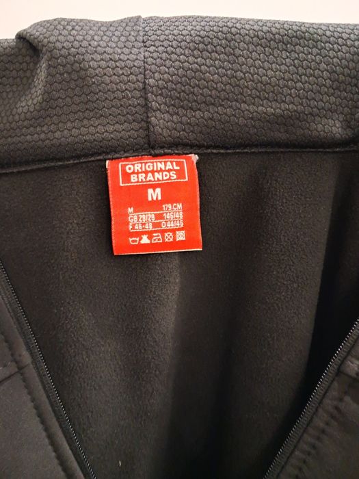 Яке Hugo Boss M-размер