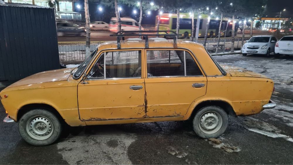 Xolati yaxshi 1981 yil mator xadovoy zur metani Dakumenti bor