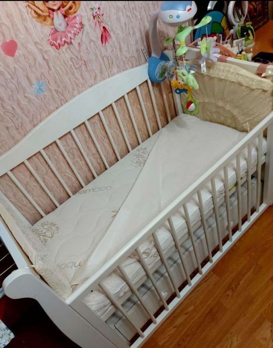 Детская кроватка