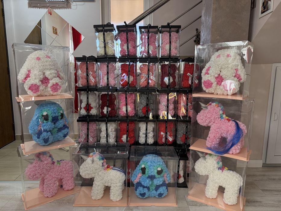 Urs din trandafiri arficiali din spuma / parfumati / Premium