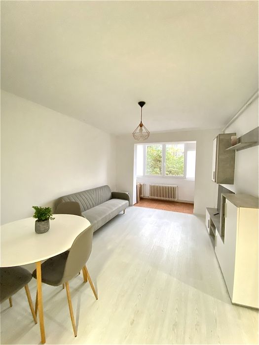 Închiriez apartament 2 camere