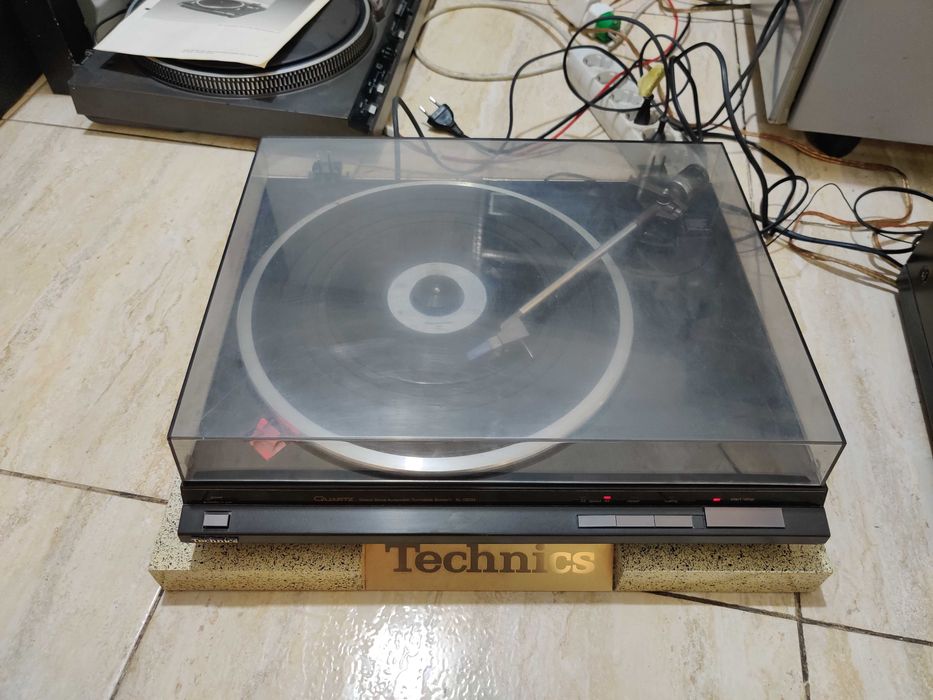 Pickup Technics SL-DD33 sau Technics SL-QD33 Direct Drive, test video!