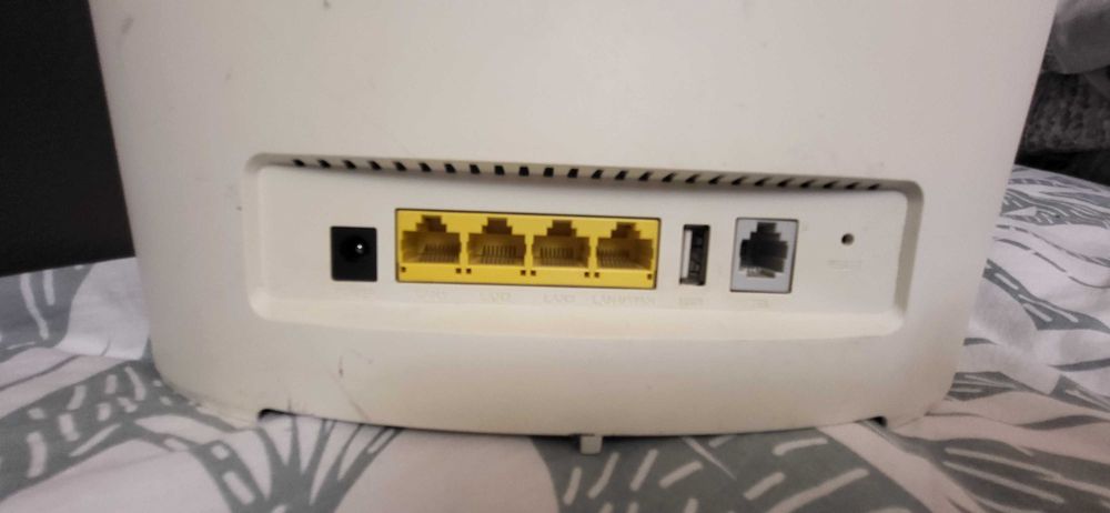 HUAWEI Router 4G cu sim  B525s-23a  4G Router  liber de retea
