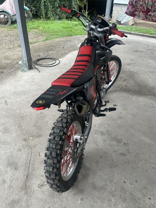 Продам эндуро 250куб