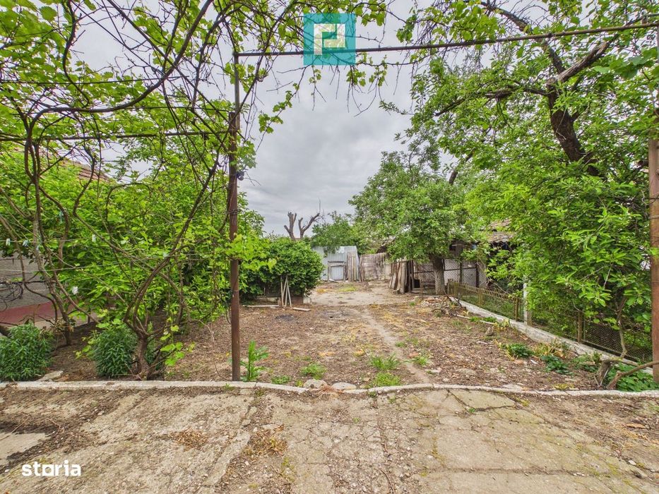 Casă din cărămidă cu teren 511mp- Semlac, jud.Arad