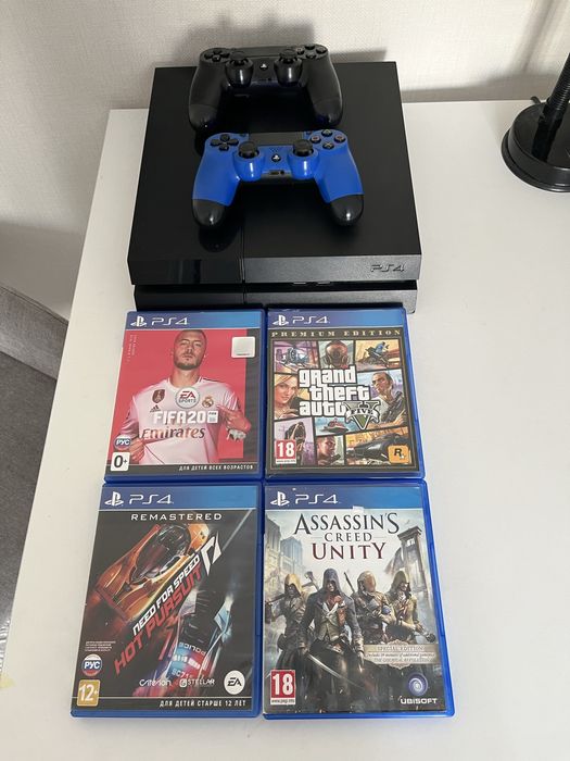 PlayStation 4 и 4 игры