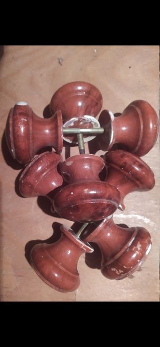 Двери со стеклом и без,ручки дверные