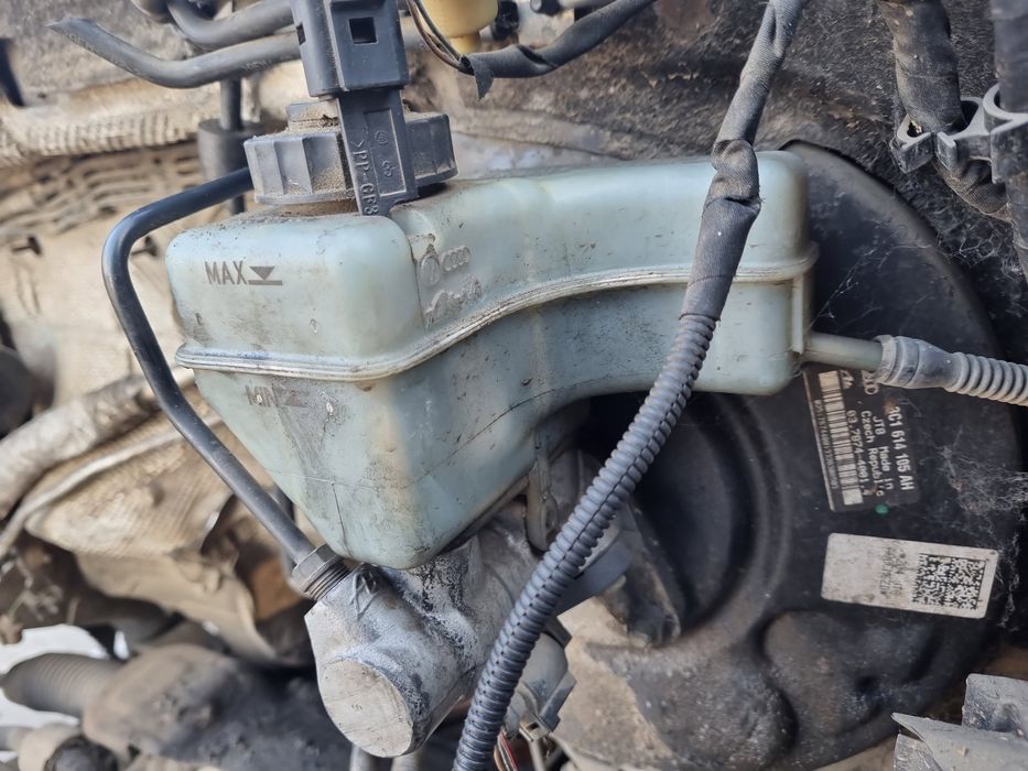 Vas lichid frana Volkswagen Passat B6 Variant (3C5) [Fabr 2005-2010] 3