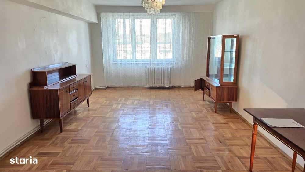Vand apartament 4 camere dec. Deva,  22 Decembrie et 5, bloc de 6 et