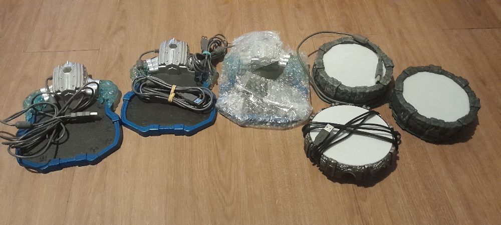 Skylanders lot : spyros andventure , giants , swap force , trap team ,