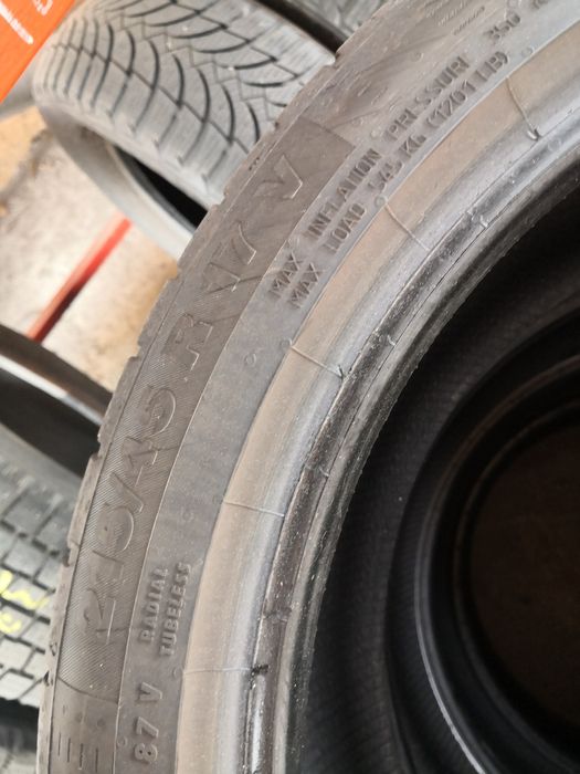 215 45 17 цола гуми continental