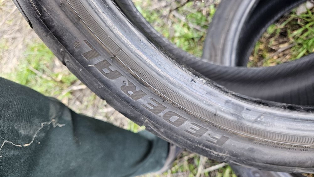 2бр гуми 235 35 19