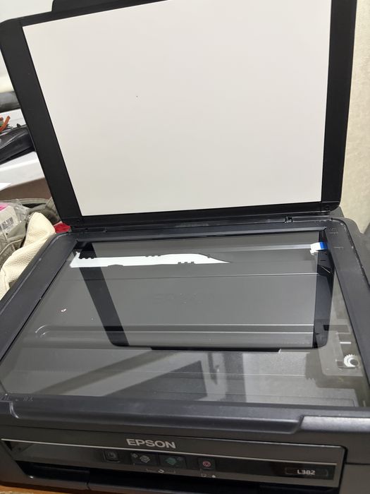 Продам Epson L382 мфу