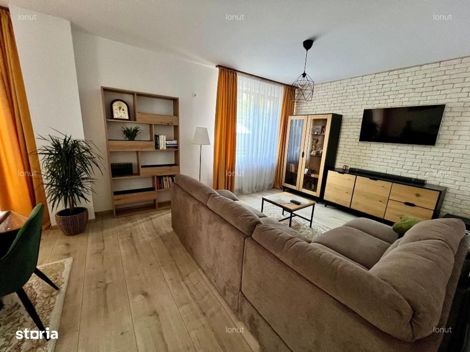 Oferim spre inchiriere casa/vila 4 camere