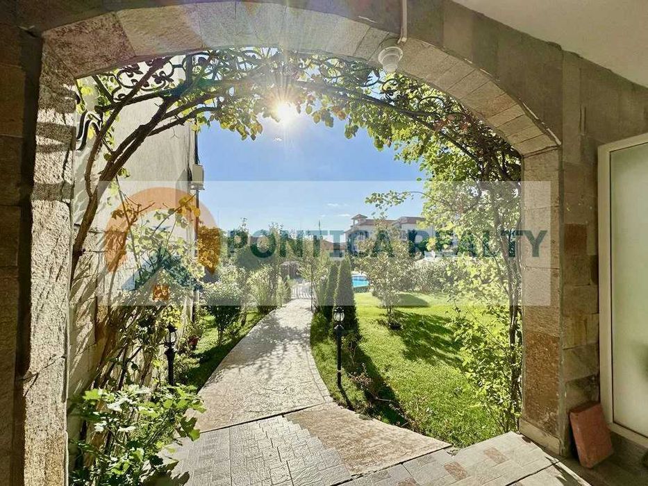 Продава се Двустаен апартамент в Свети Влас - 69 кв.м за 13044 €/кв.м - Снимка #2