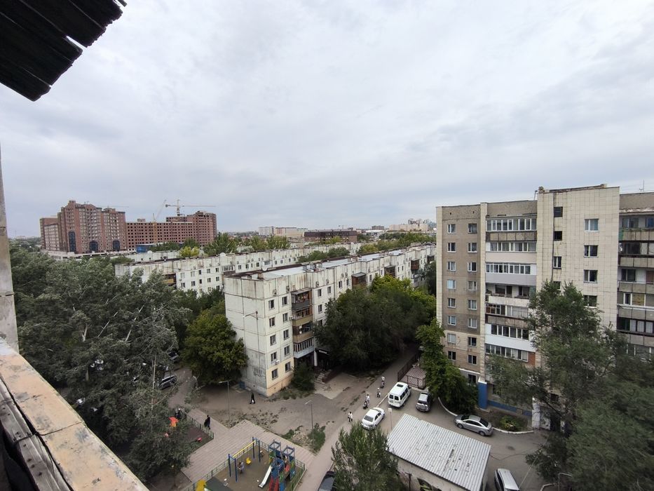 Продается улучшенная 3-х комнатная на Орбите
