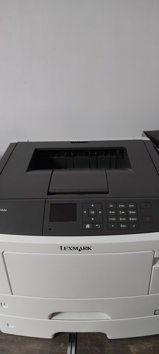 Продавам лазерен принтер