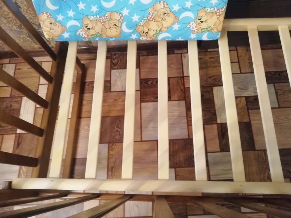 Детская кроватка