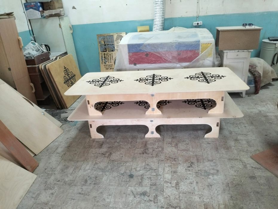 Продаётся чайный стол