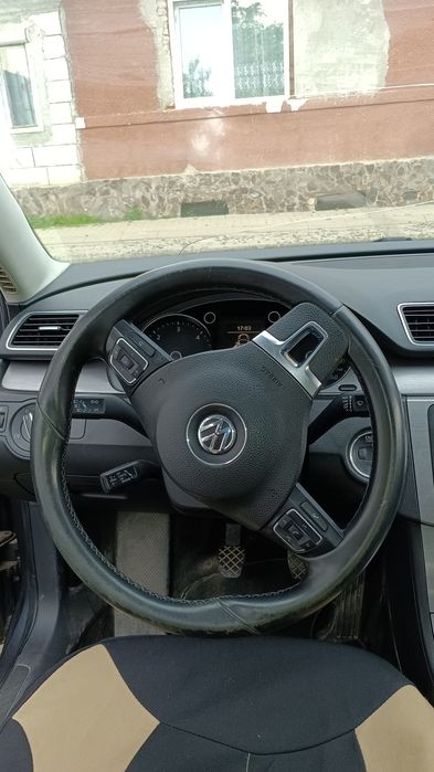 VOLKSWAGEN Passat 2012 — imagine 4