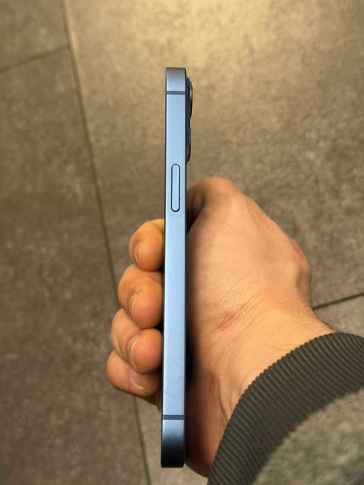 IPhone 13 Blue 128 Gb.