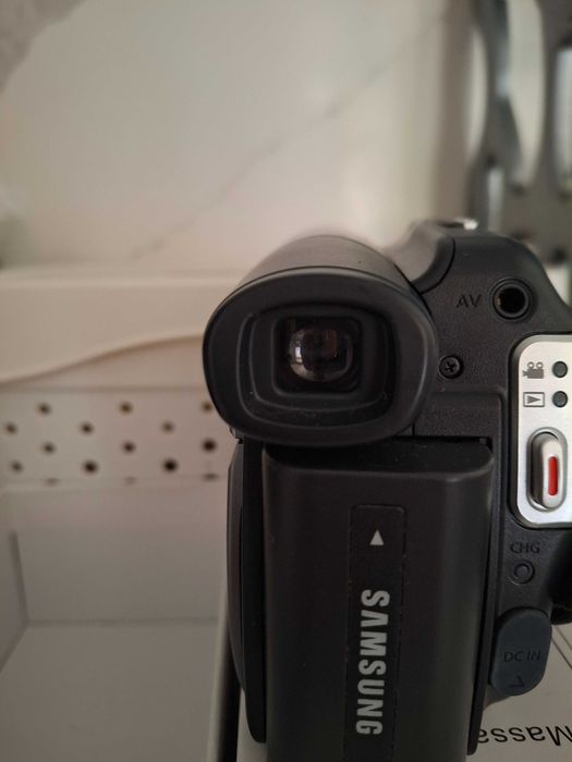 Продавам камера Samsung