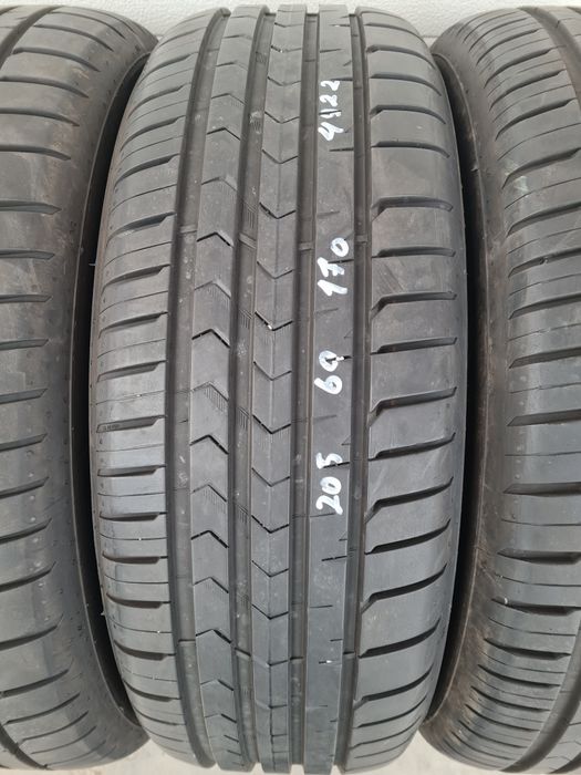 Летни гуми 4 броя VREDESTEIN Ultrac 205 60 R17 дот 4922