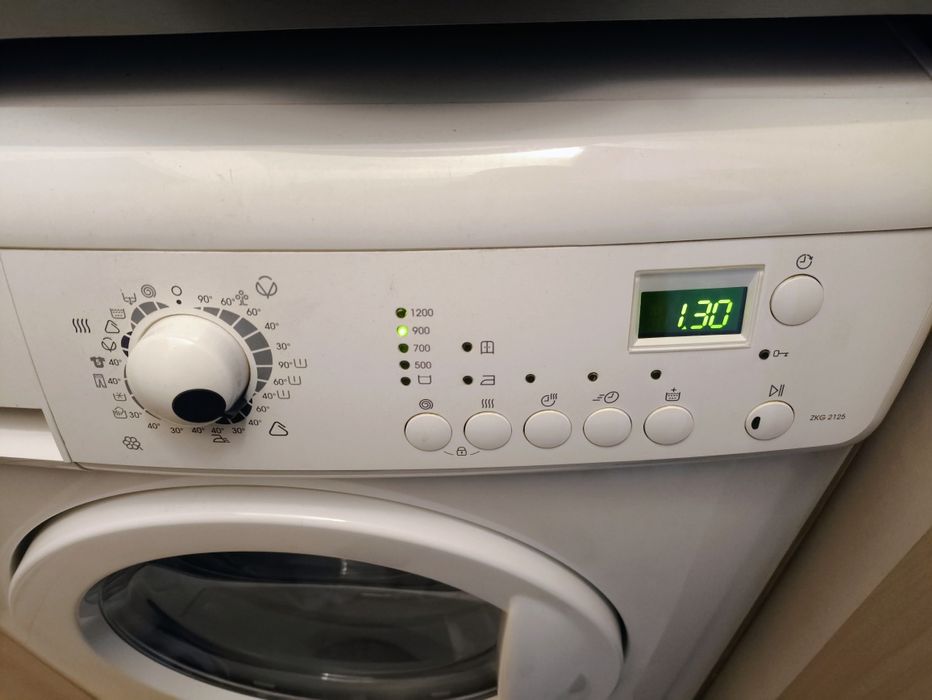 Пералня със сушилня Zanussi, 6 kg., 1200 оборота