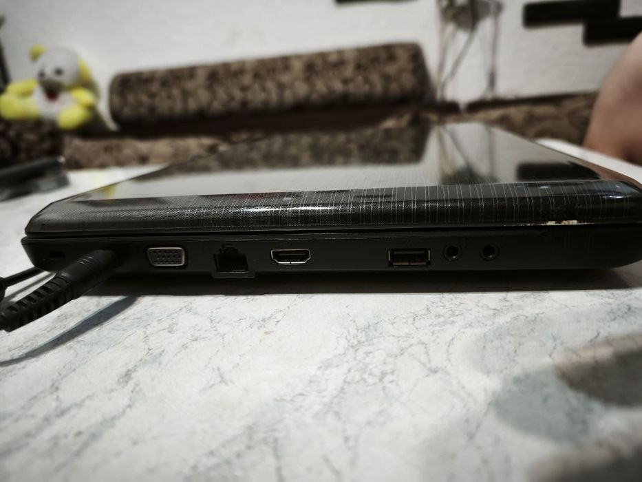 Samsung R 525 ноутбук