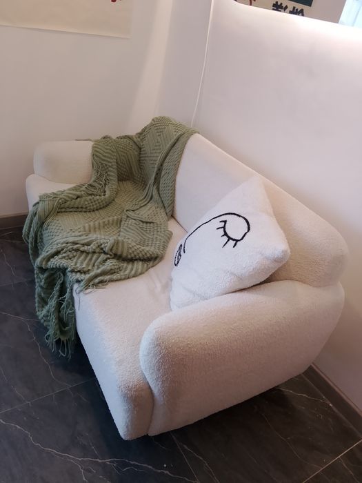 Диван декоративный