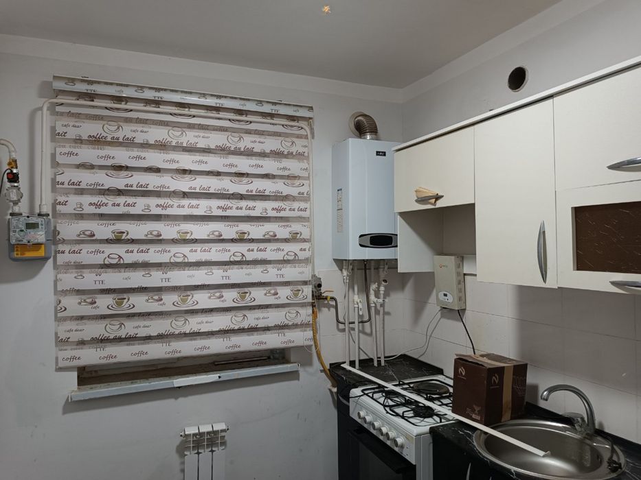 Хамро бобо туйхонасини оркасида 3 хонали дом сотилади