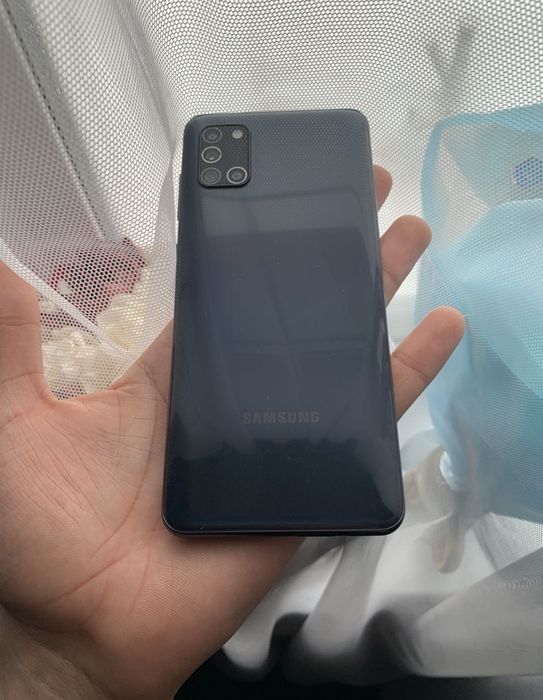 Samsung A31 продам