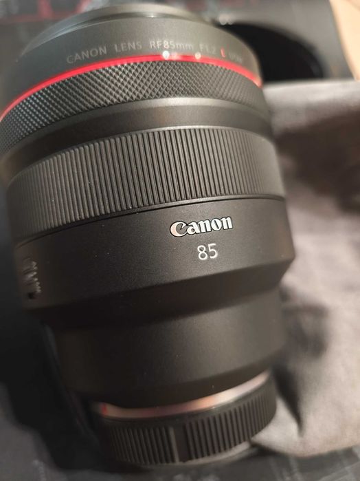 Продам объектив Canon RF 85mm F1.2L USM