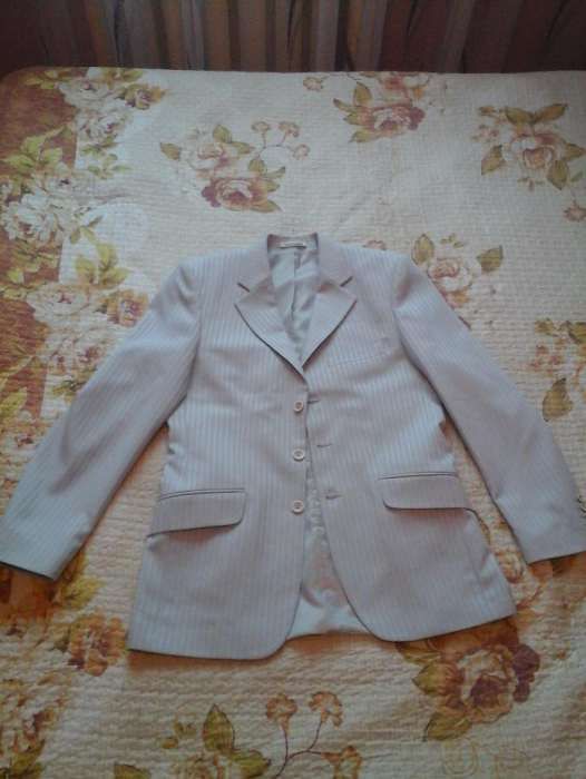 Костюм мужской 46 размер
