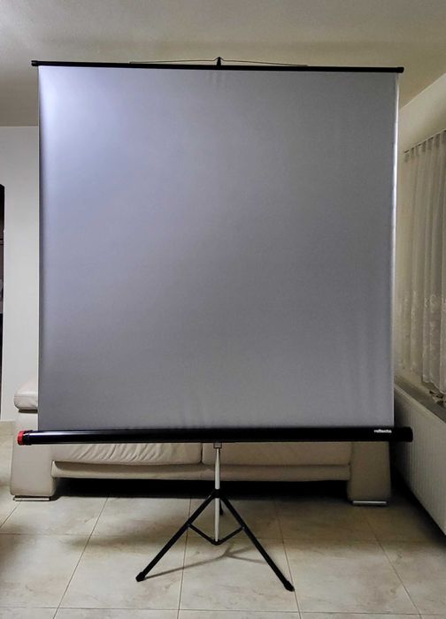 Ecran pt. proiectie pe trepied