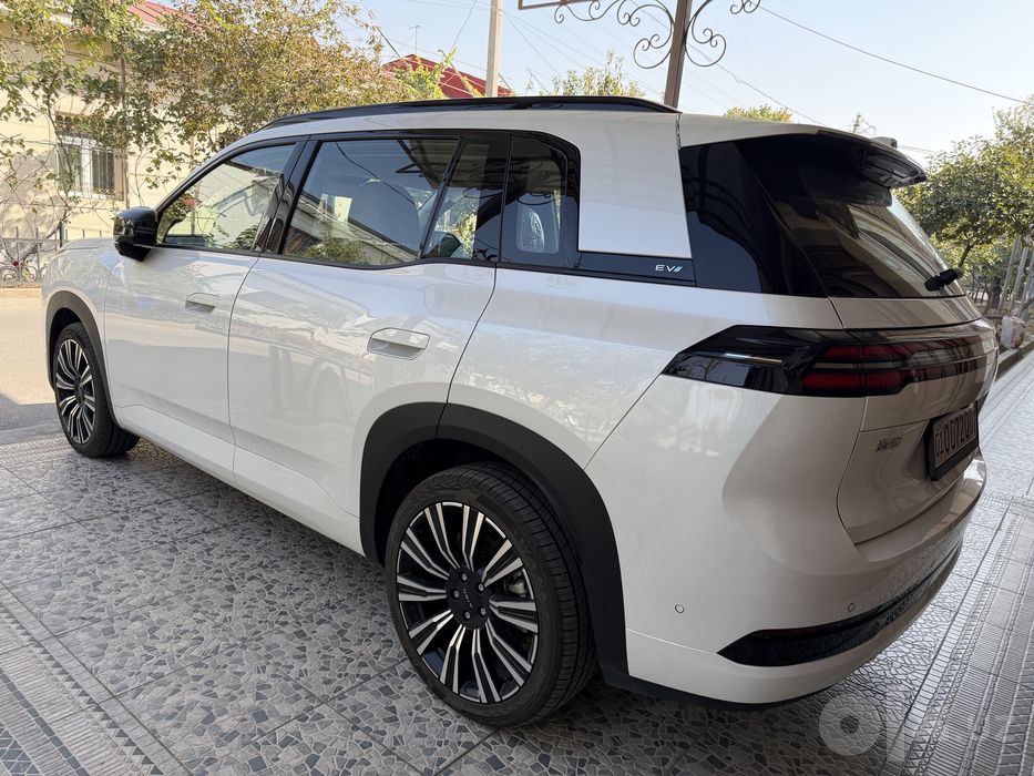 Gac Aion i60 EV 650km 2026 yil Oq rang toliq elektor Nasiya savdoga