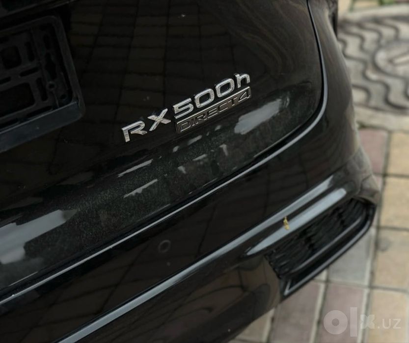 Lexus RX500 h 2023 год